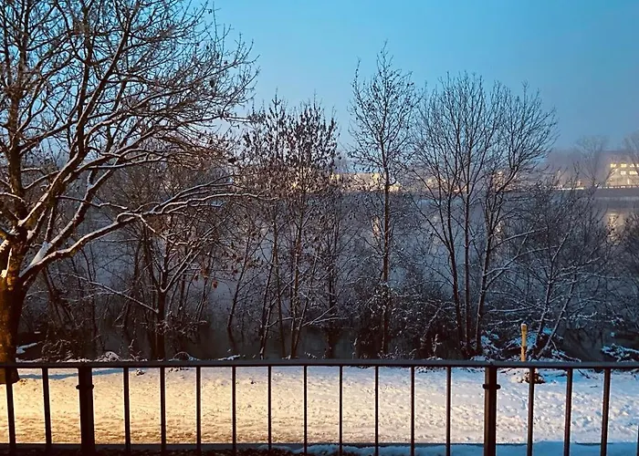 아파트 Schickes Mit Moselblick *